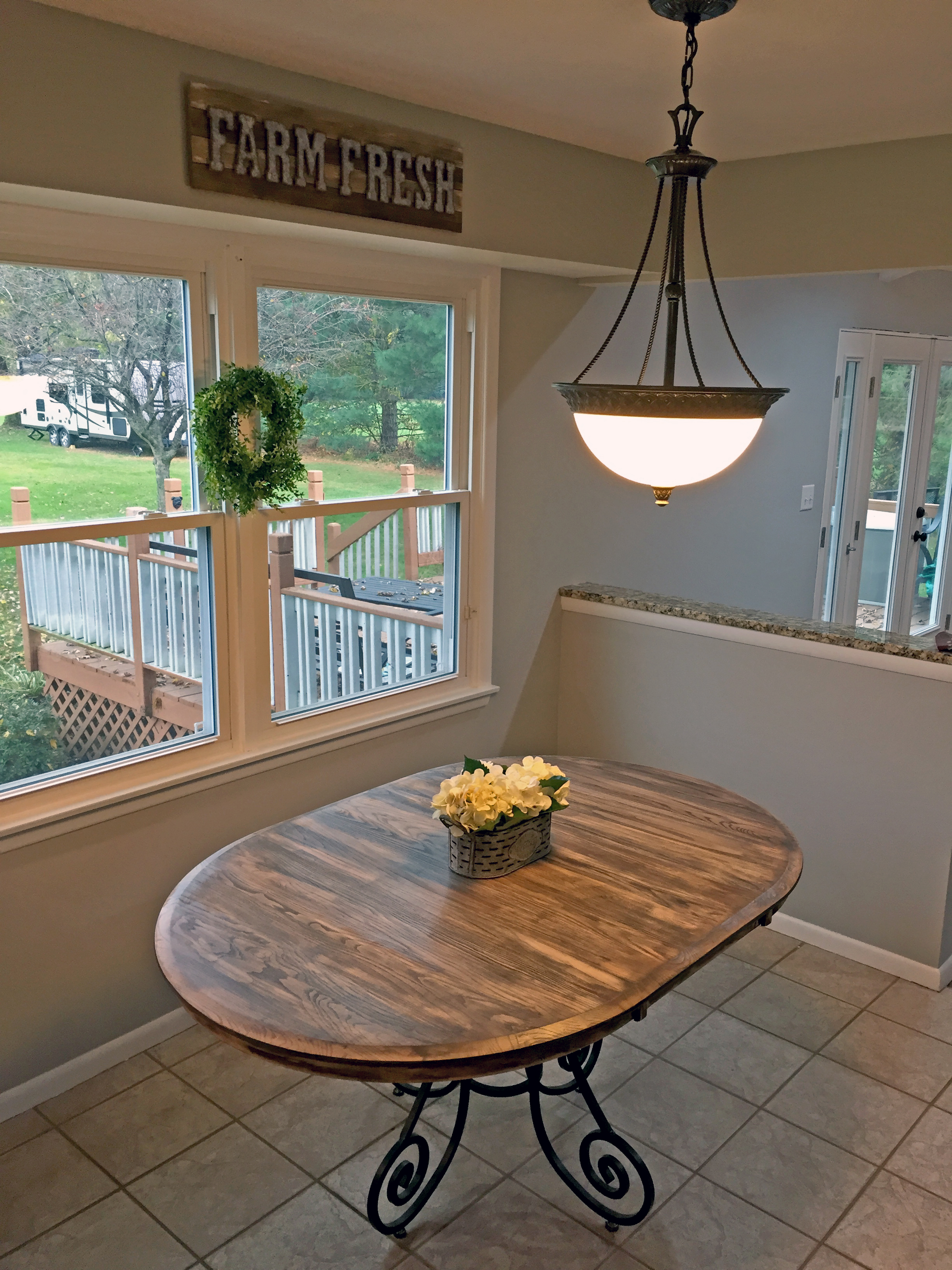 Refinish Kitchen Table in Farmhouse Style - The Kelly ... (940 x 1253 Pixel)